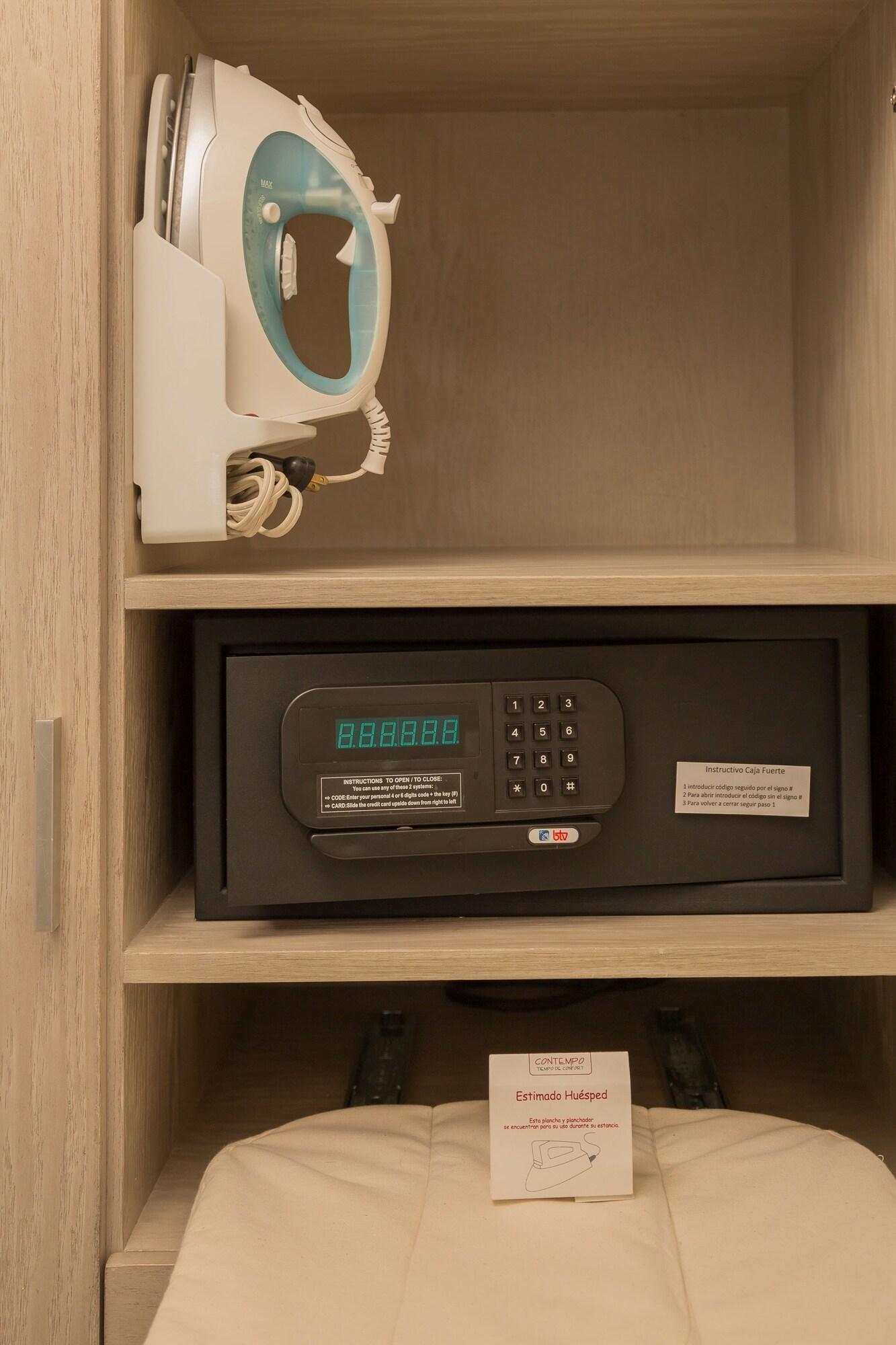 Suites Contempo Мехико Экстерьер фото A safe